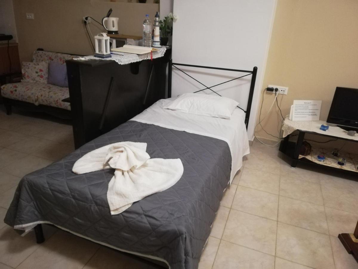 Mantilaria Appartement Firá Buitenkant foto