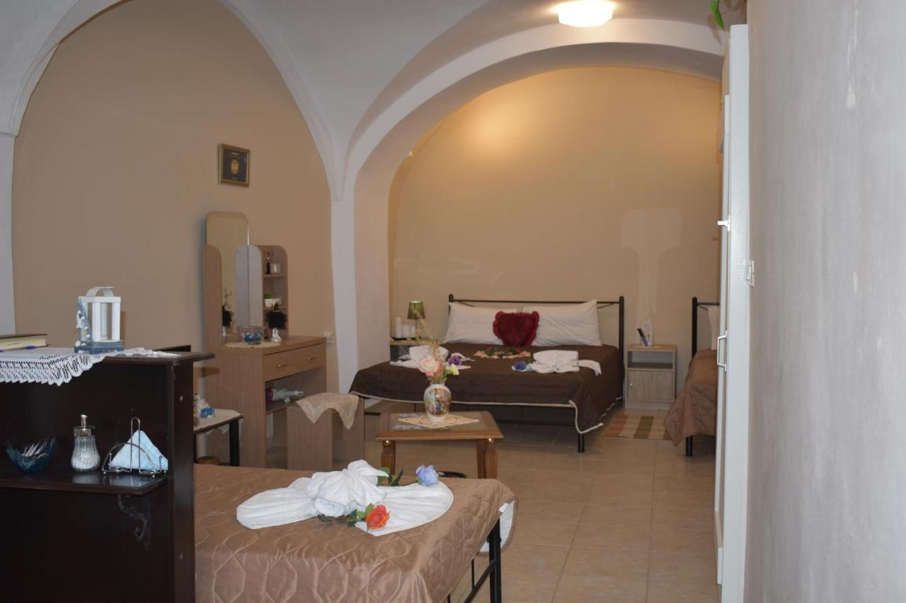 Mantilaria Appartement Firá Buitenkant foto