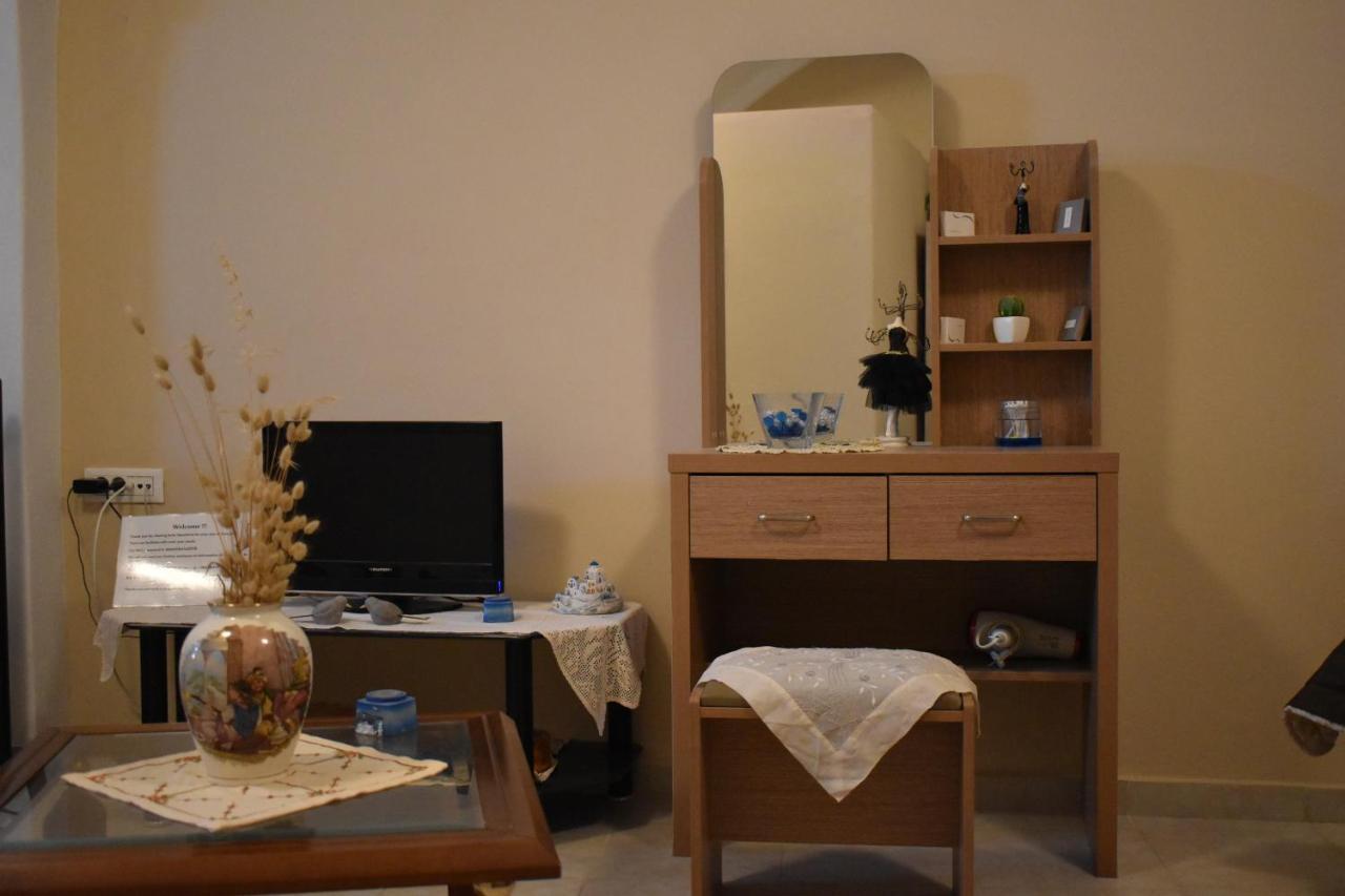 Mantilaria Appartement Firá Buitenkant foto